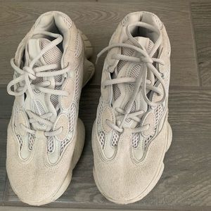 Yeezy 500 size 6.5
